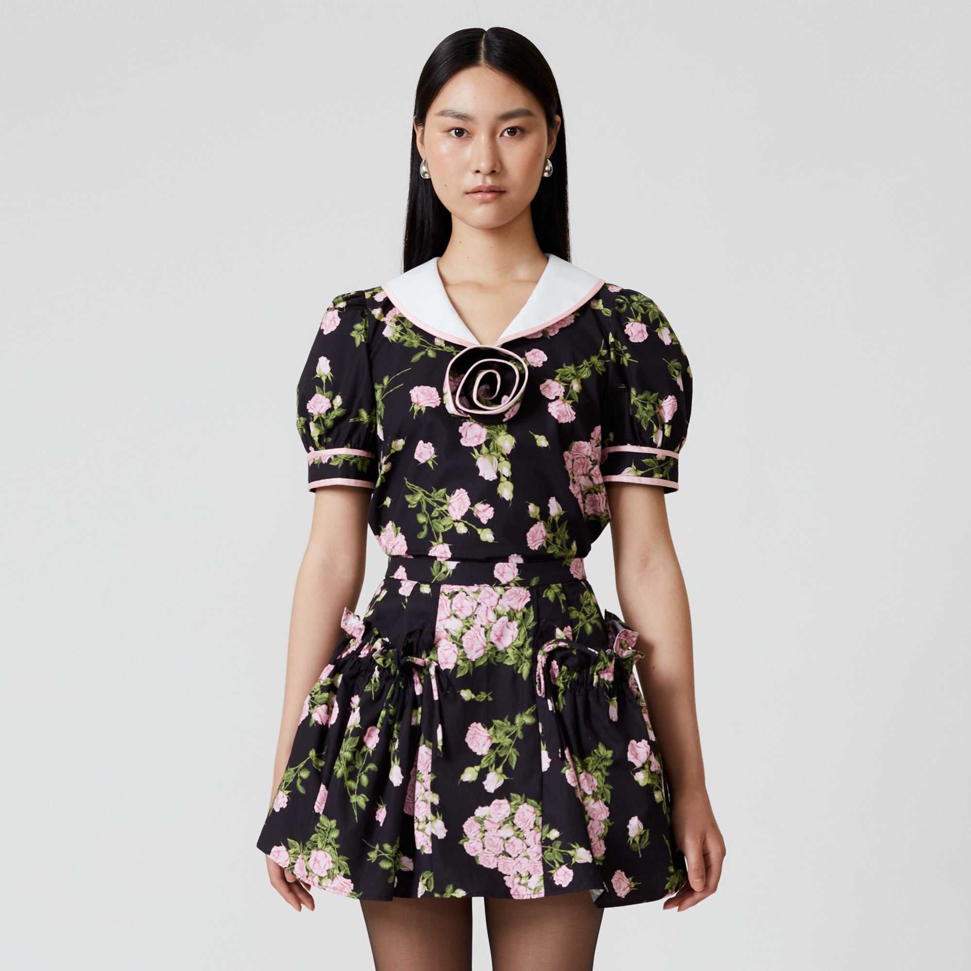 Printed top with rosette