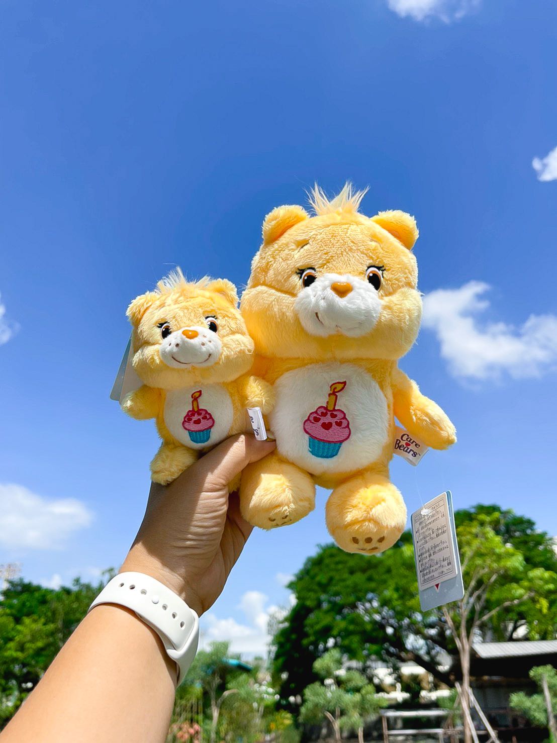 ตุ๊กตา carebears สีเหลือง