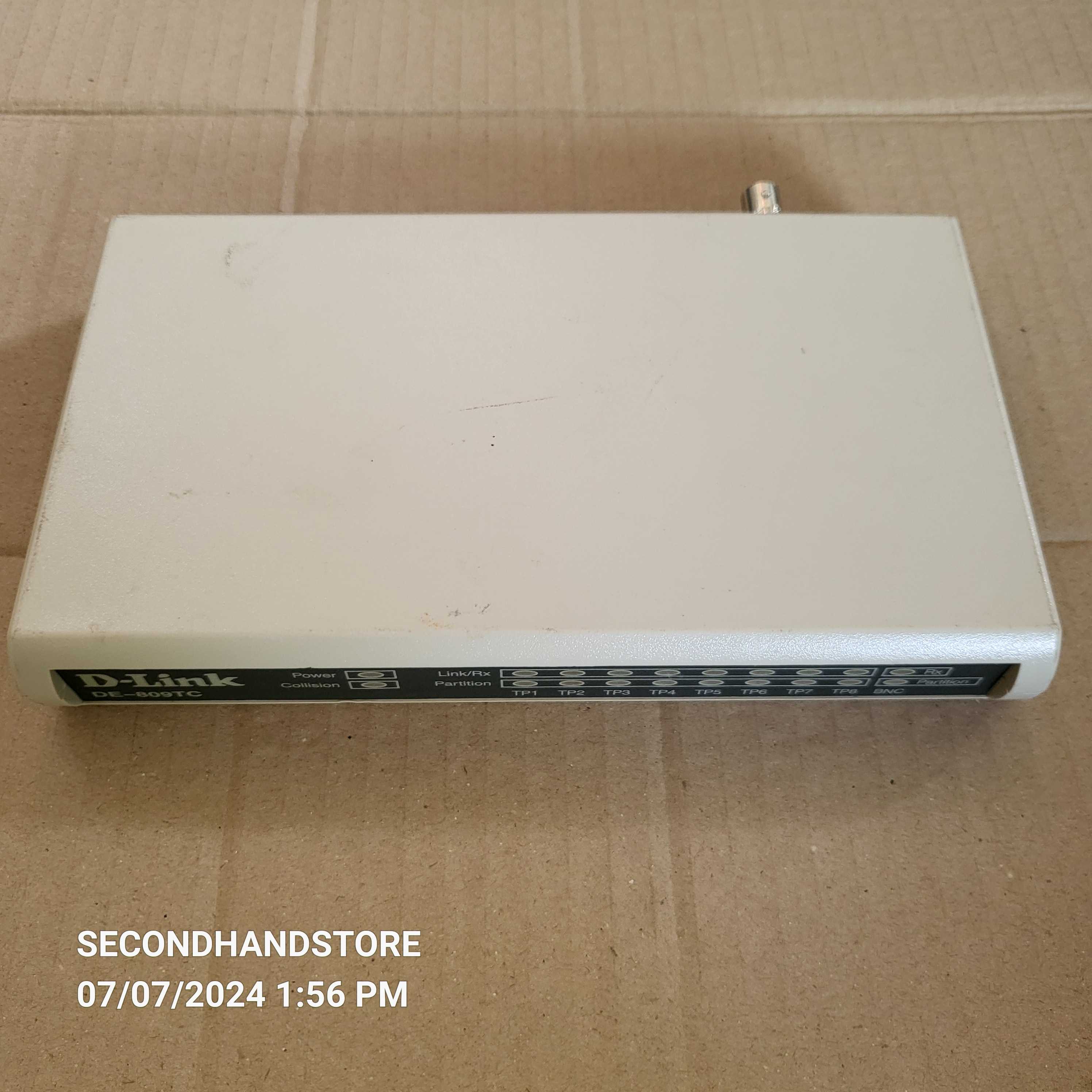 สวิชท์ฮับ D-LINK DE-809TC SWITCH HUB 8 PORT ใช้ได้ปรกติ