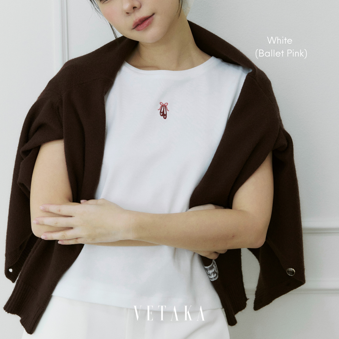 VETAKA Classic Baby dawn tee (เสื้อยืด ทรงครอป ปักลาย)