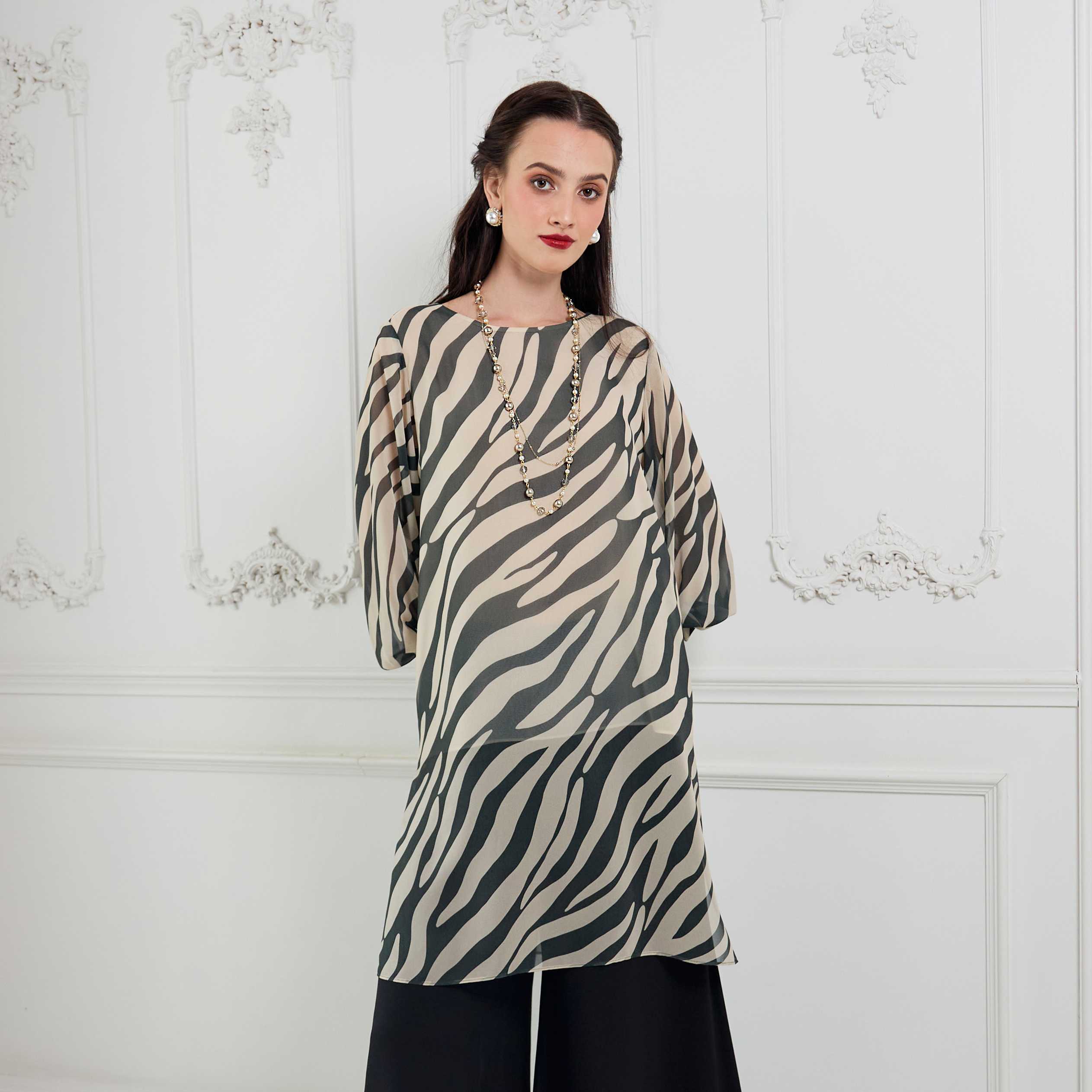LONG-SLEEVE TUNIC BLOUSE - ZEBRA PRINT