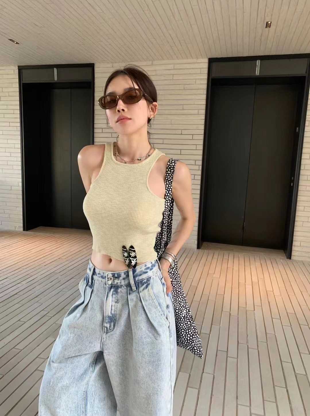 ( SALE ) BASIC TANK CROP 