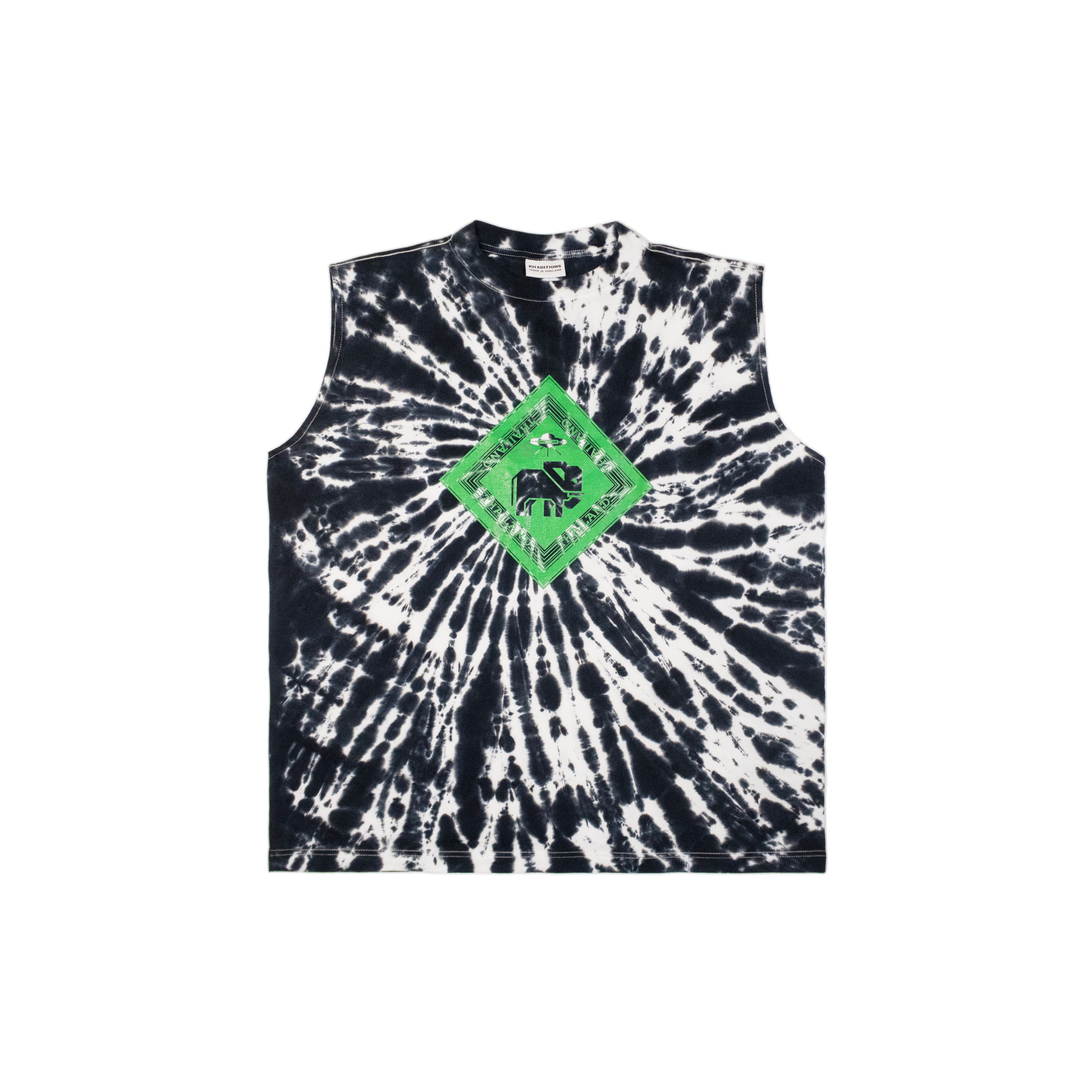 GRAPHIC PRINT WITH TIE DYE SLEEVELESS T-SHIRT | เสื้อยืดแขนกุด พิมพ์ลายและมัดย้อม