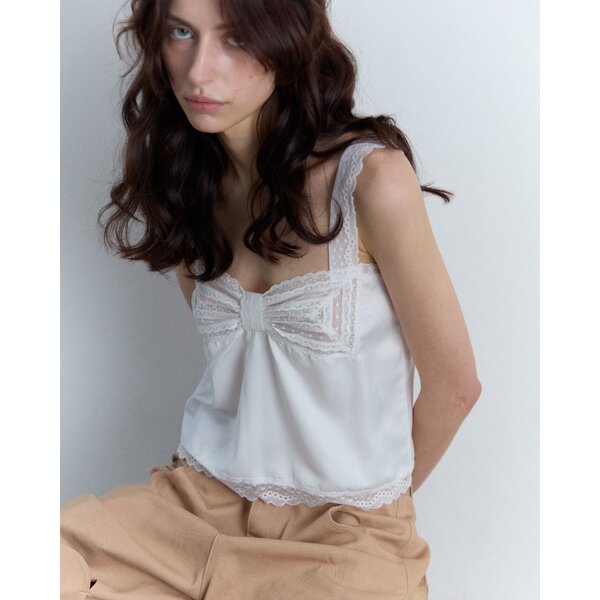 LANDMEÉ Lace Bow Camisole
