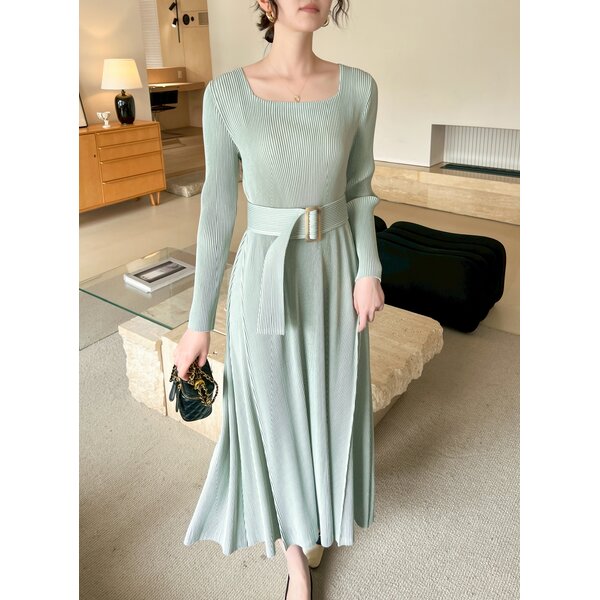 2MUAY รุ่น GJO1999 เดรสพลีทคุณภาพ THICK SQUARE NECK PLEATED DRESS 8 สี FREE SIZE