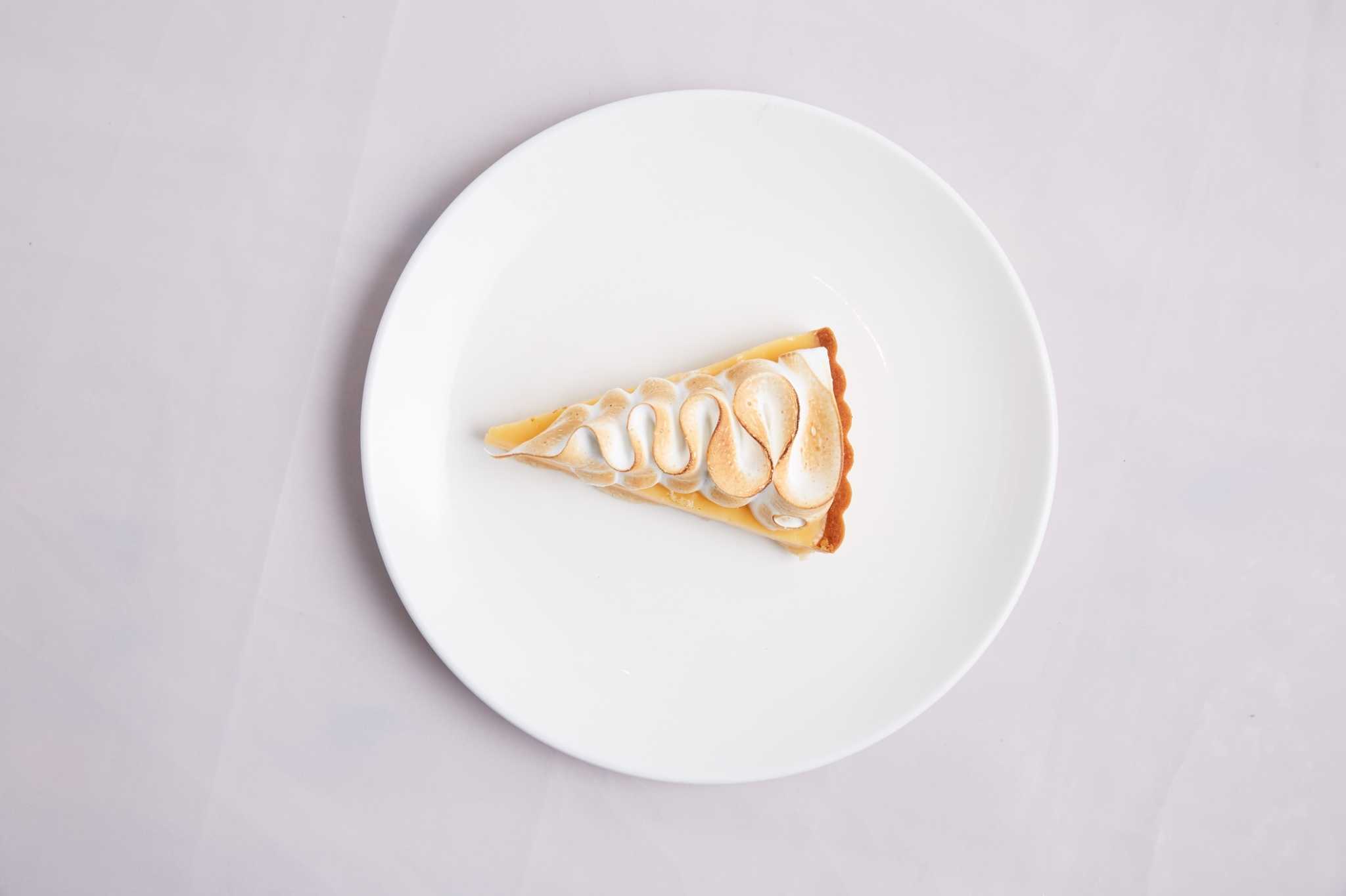 Lemon meringue tart