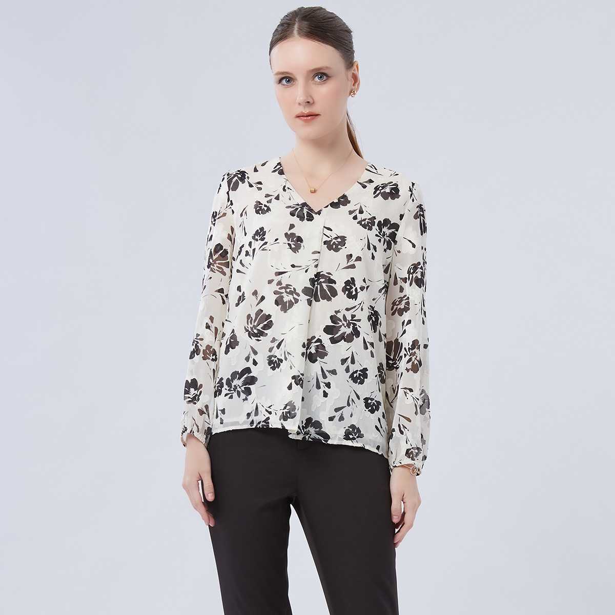 เสื้อเบลาส์ผ้าชีฟองลายดอกไม้ | Floral Print Chiffon Blouse | 01077