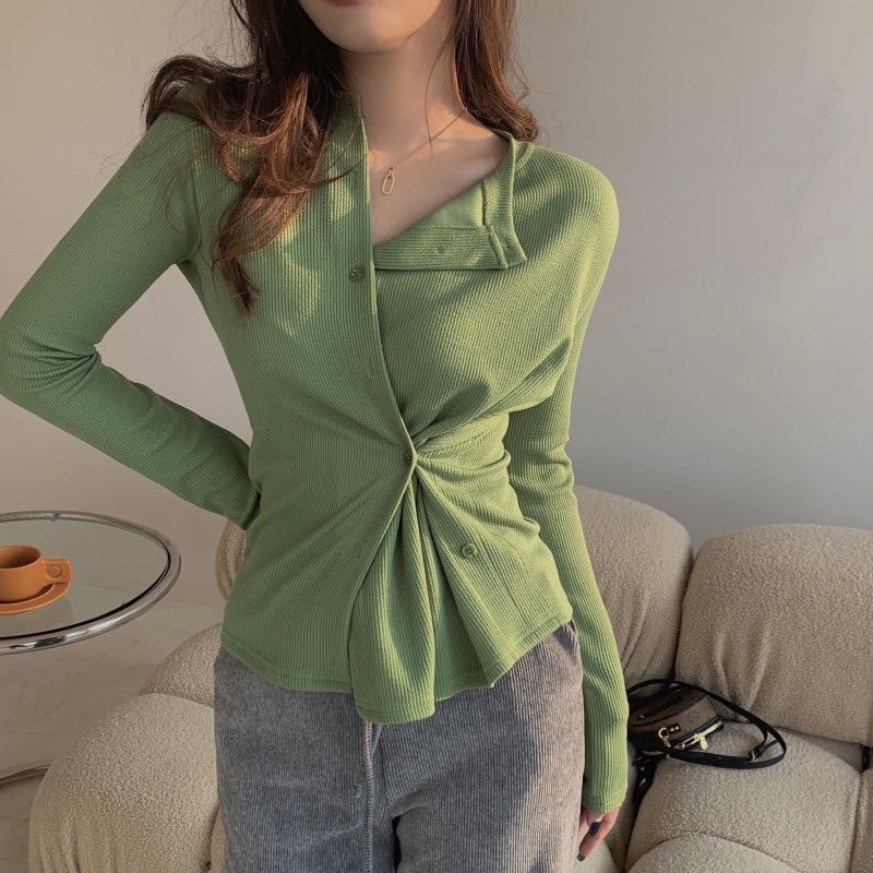 พร้อมส่ง💓 เสื้อแขนยาว สไตล์เกาหลี ติดกระดุมข้าง สีเขียวอะโวคาโดน่ารักมากๆ