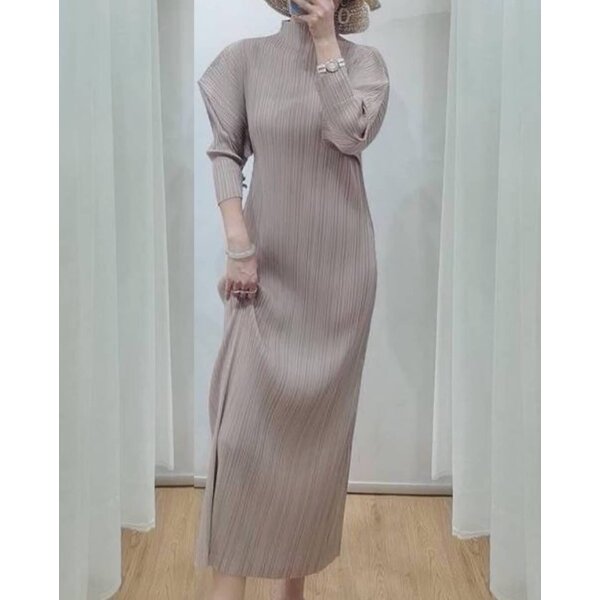 2MUAY รุ่น GJO7877 HIGH NECK ANGLE SLEEVE PLEAT DRESS เดรสผู้หญิง เดรสพลีทคุณภาพ 11สี FREE SIZE