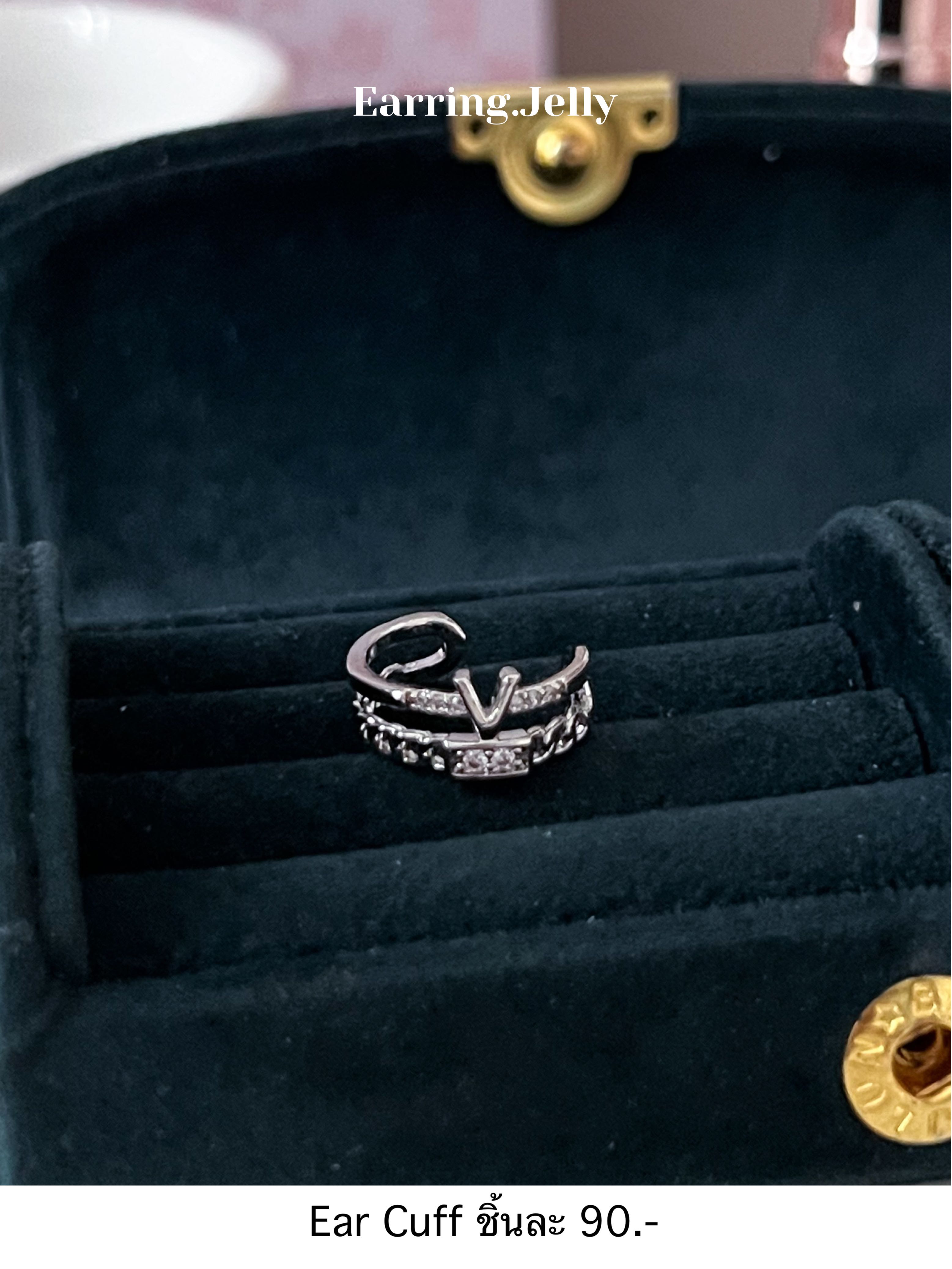 EC2539 Ear Cuff เพชรเงินตัว V (ราคาต่อ 1 ชิ้น)