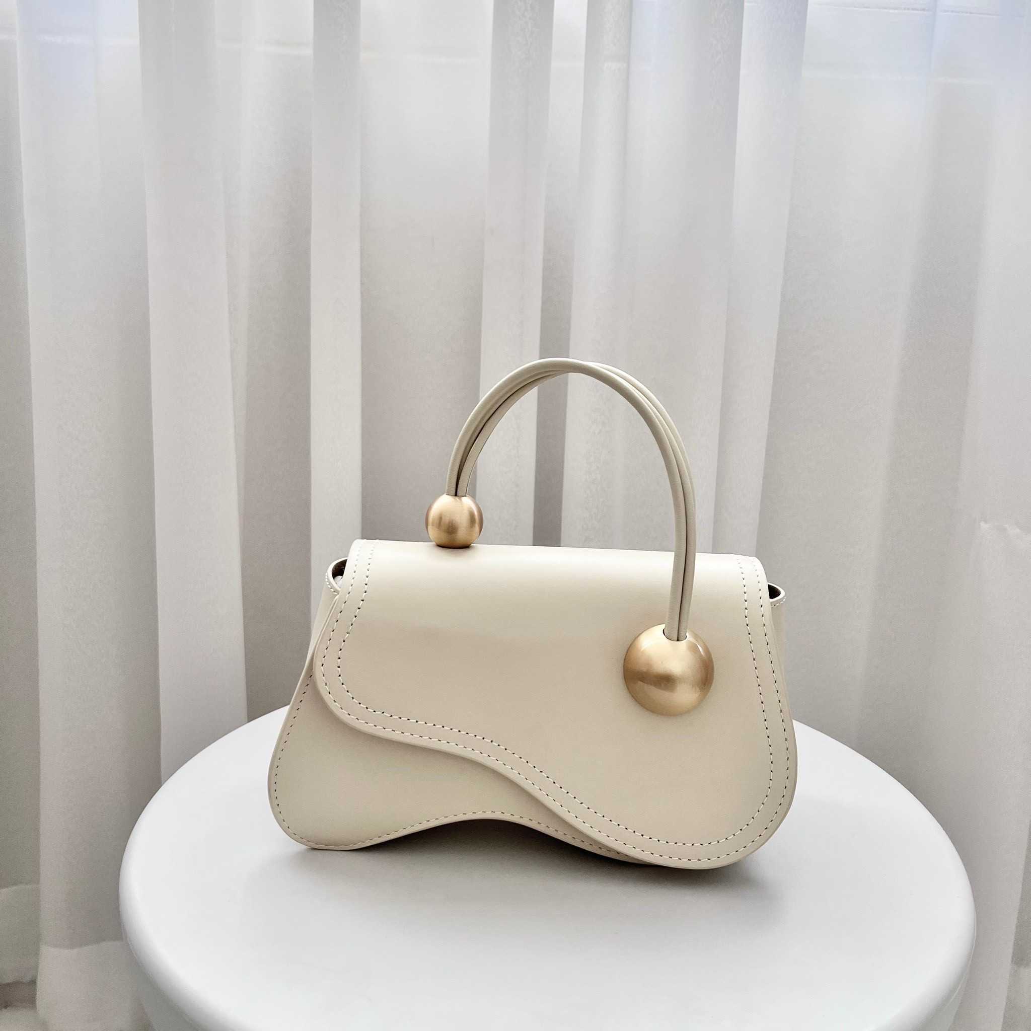 SALE! Cult Gaia KAZIA CROSSBODY - OFF WHITE