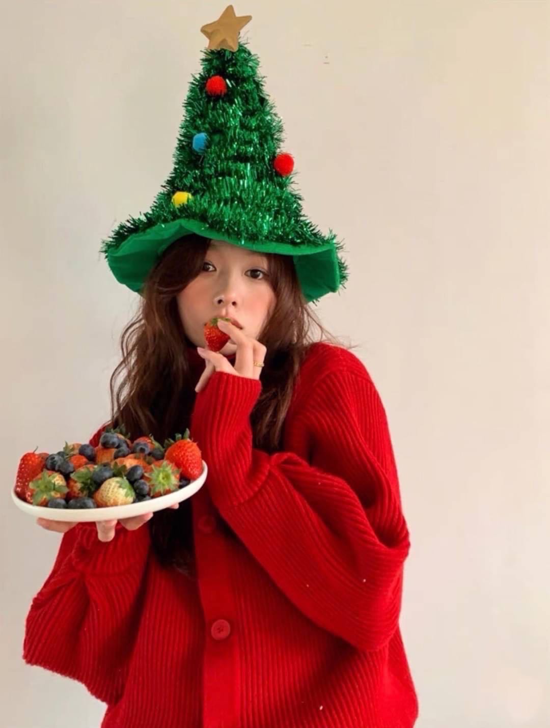 CHRISTMAS TREE FLUFFY HAT 
