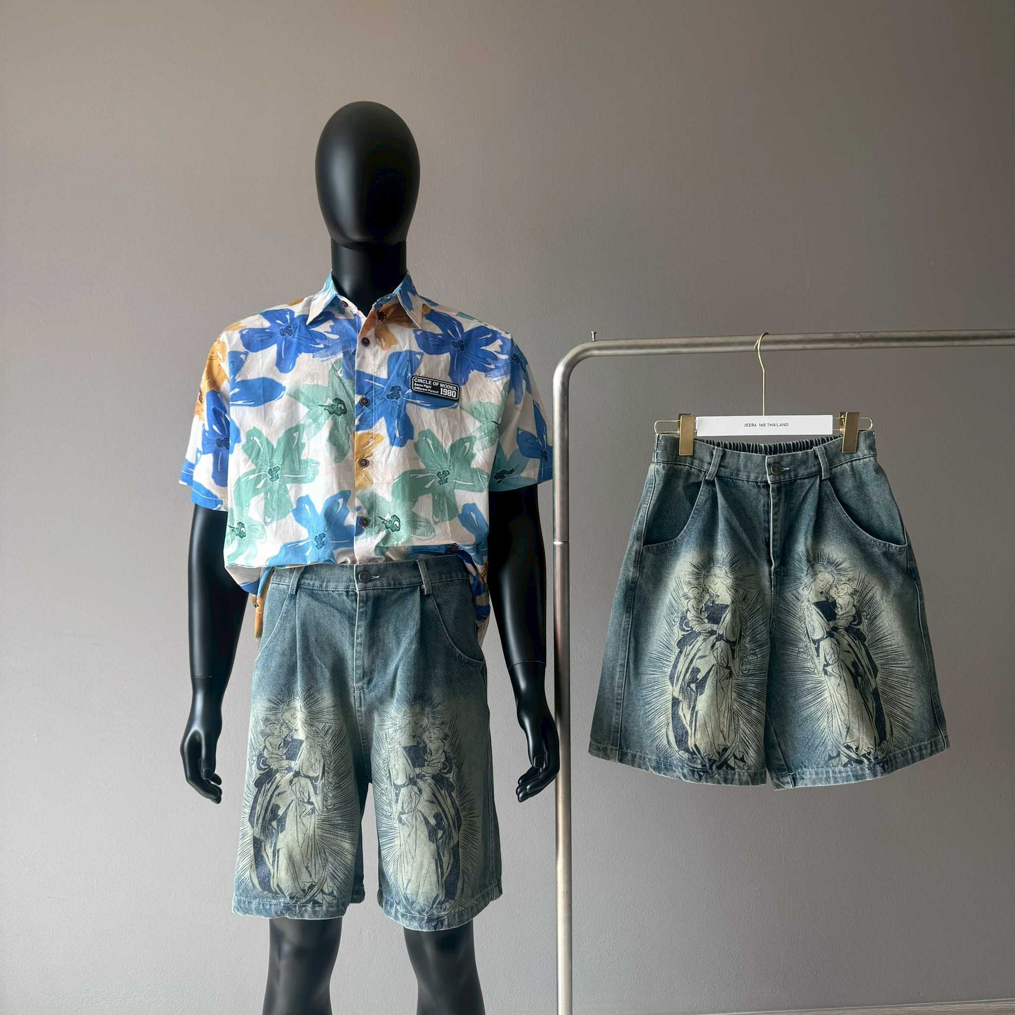 (พร้อมส่ง) Jeera168 |  Classic printed denim Shorts Pants