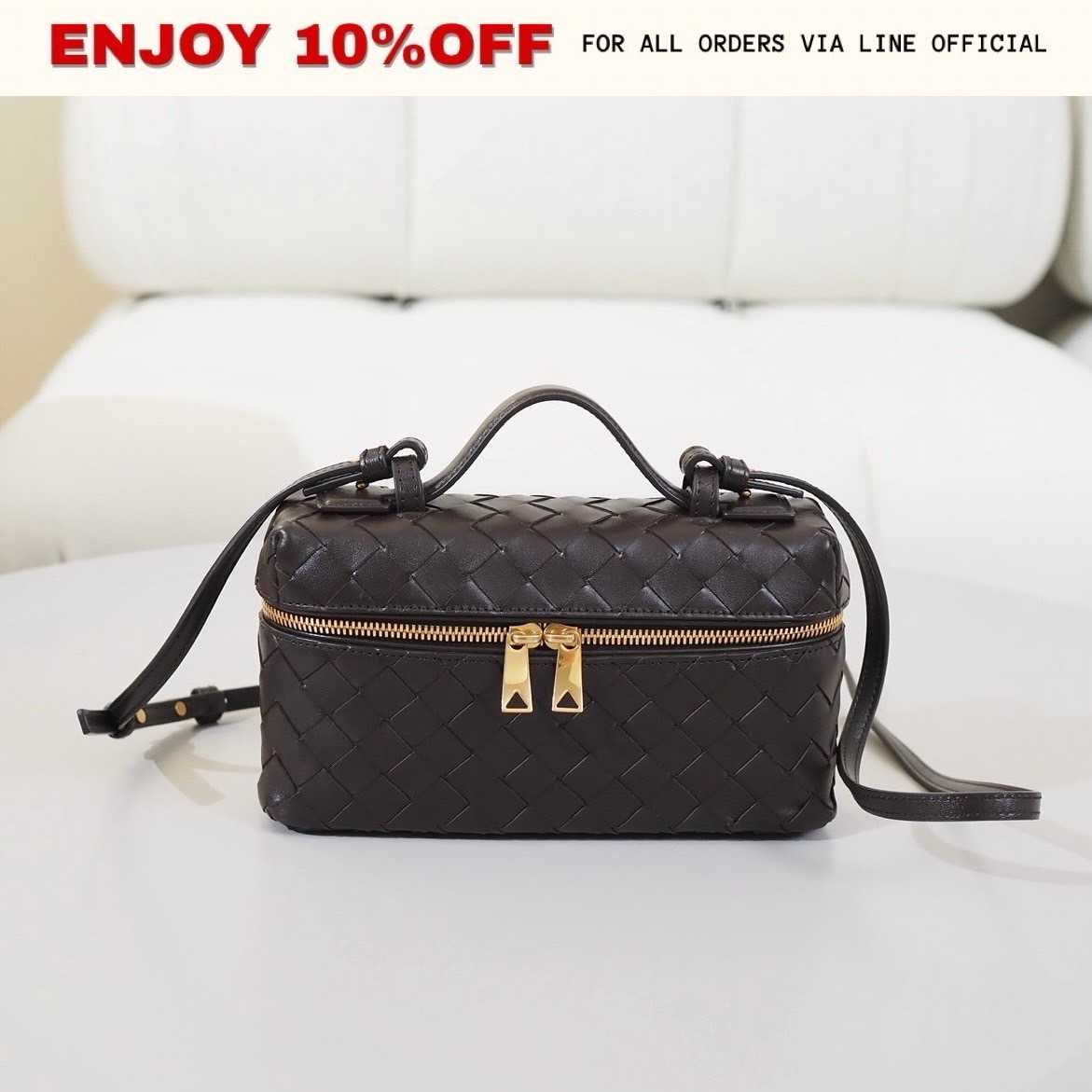 NEW! BOTTEGA VENETA Bang Bang Vanity Case สี Fondant GHW | Bag