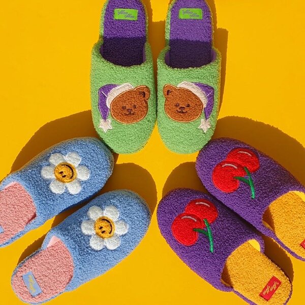 WiggleWiggle Home Slippers: รองเท้าใส่ในบ้าน