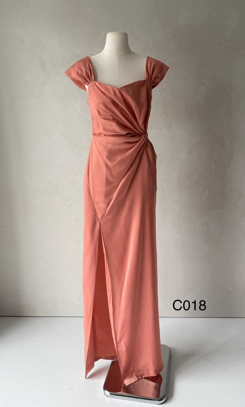 👑 One and Only | C018 I Meant To  Be Dress  สีพิเศษ