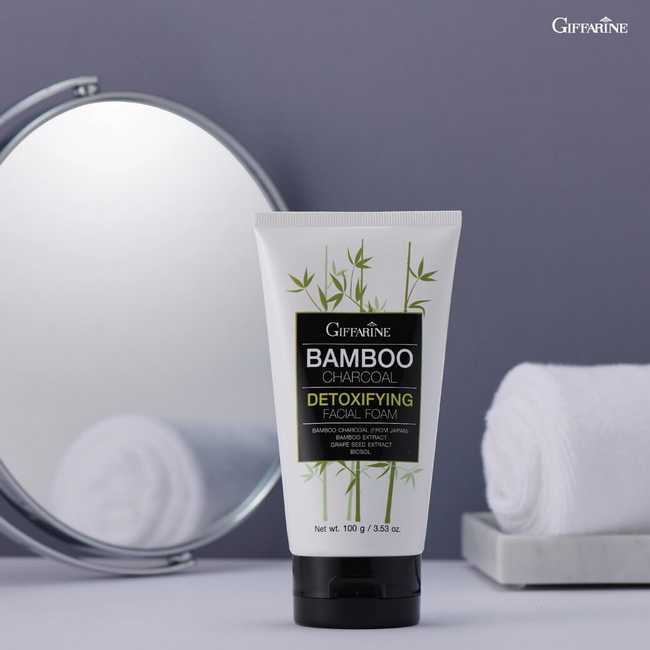 แบมบู ชาร์โคล ดีท็อกซิฟายอิ้ง เฟเชียล โฟม Bamboo Charcoal Detoxifying Facial Foam ขนาด 100 กรัม