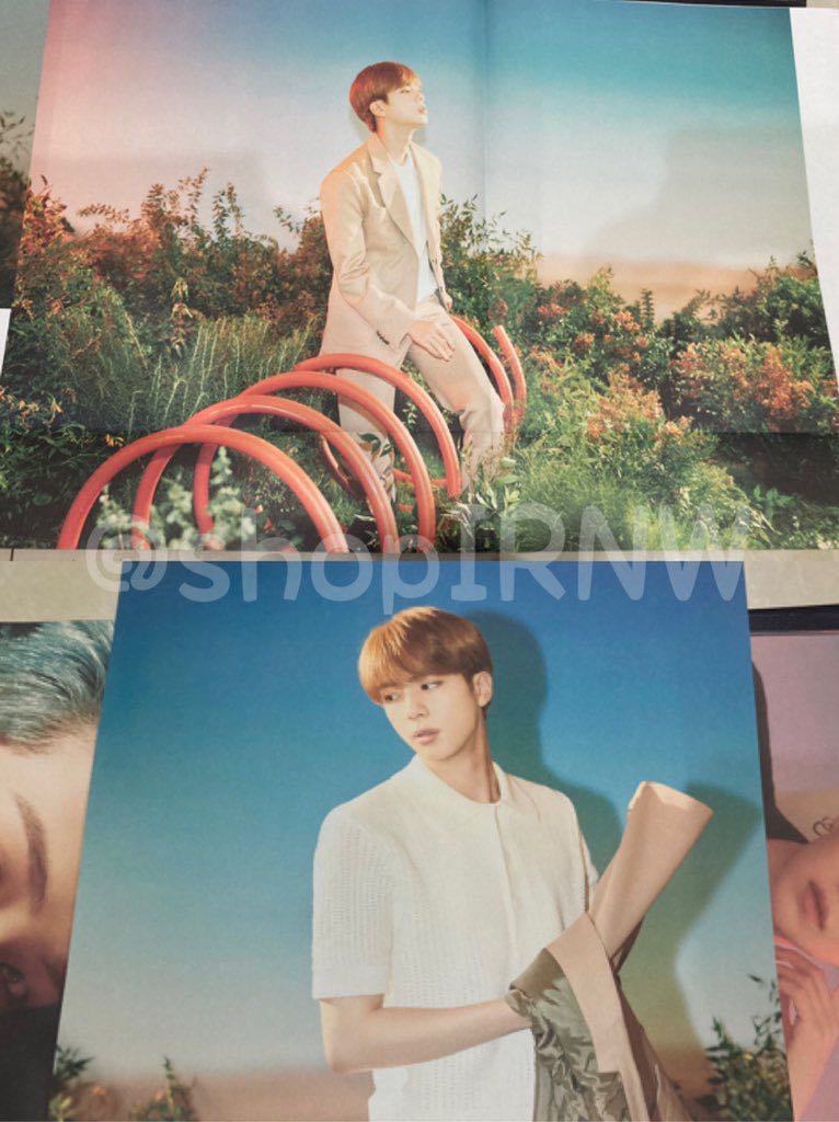 💙#BTS HYBE INSIGHT Merch [Poster set JIN/JH] ⚠️เป็นโปสพับนะคะ⚠️
