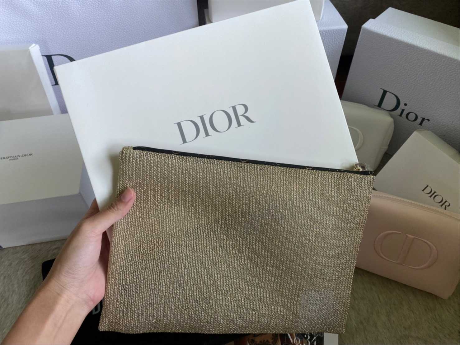 กระเป๋าเครื่องสำอางค์ Dior Jadore