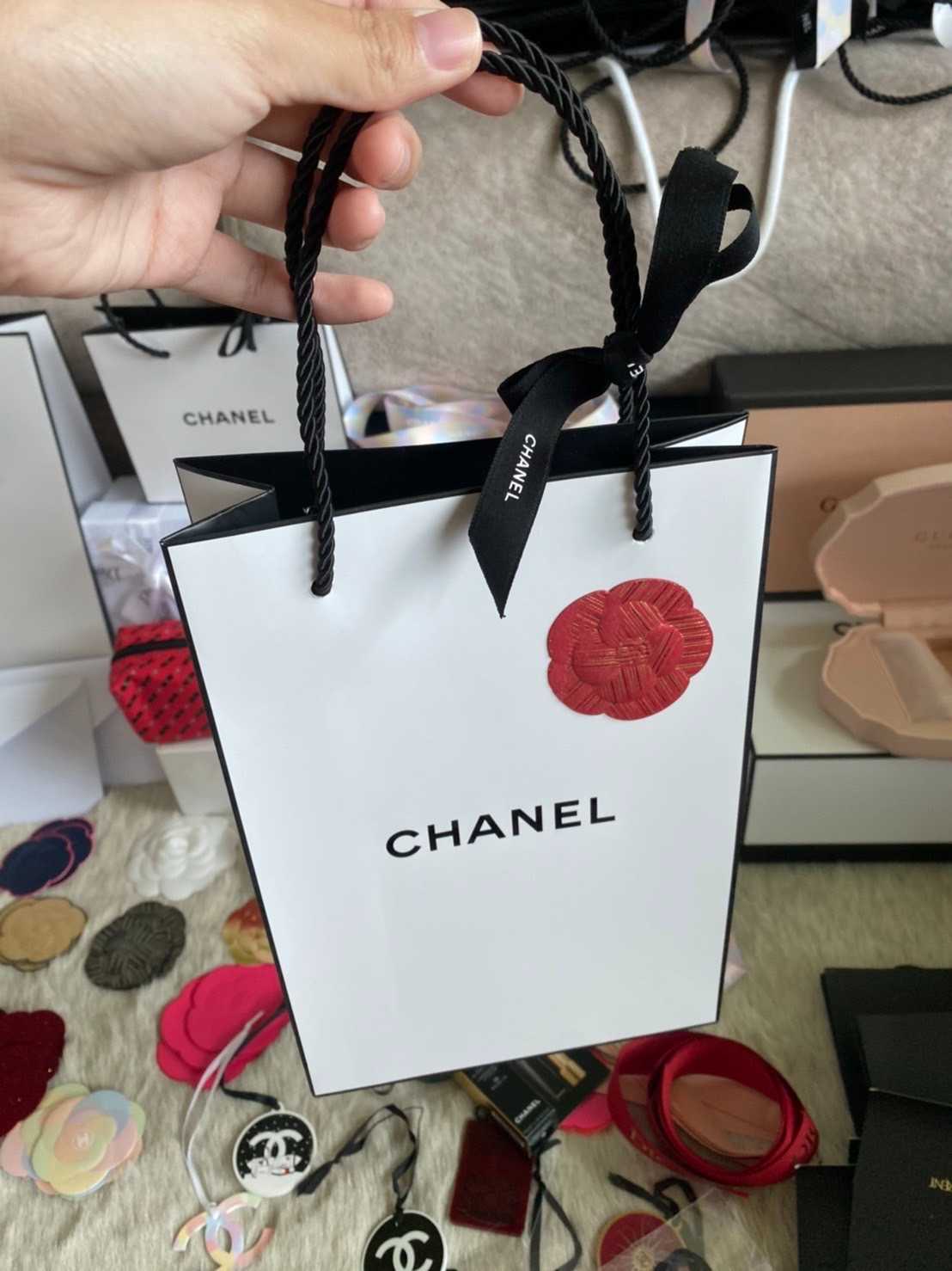 ถุงกระดาษ Chanel ใบยาว