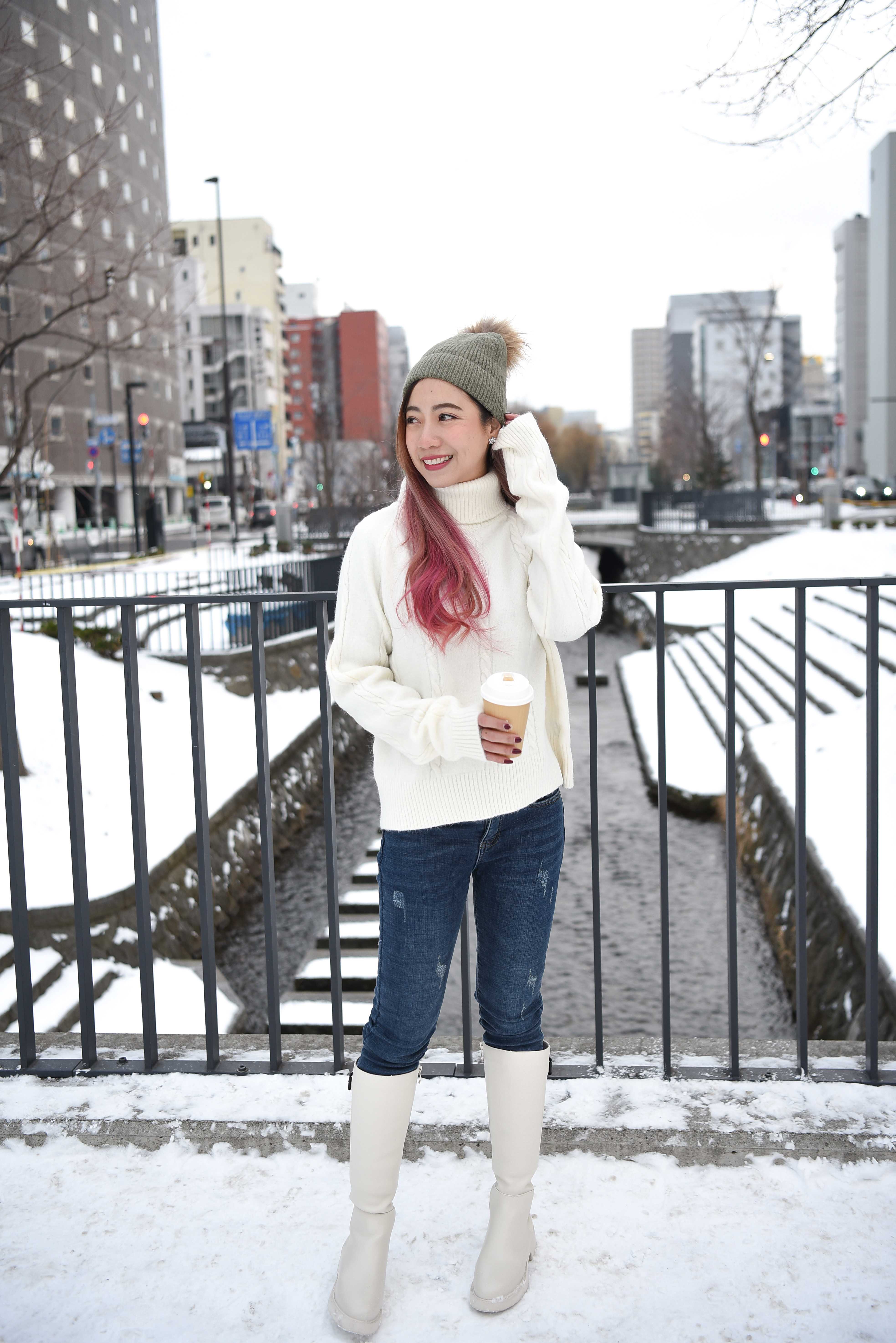 KozySnow T0018 เสื้อคอเต่าตัวสั้นลายเกลียว เสื้อกันหนาว เสื้อไหมพรม คอเต่า