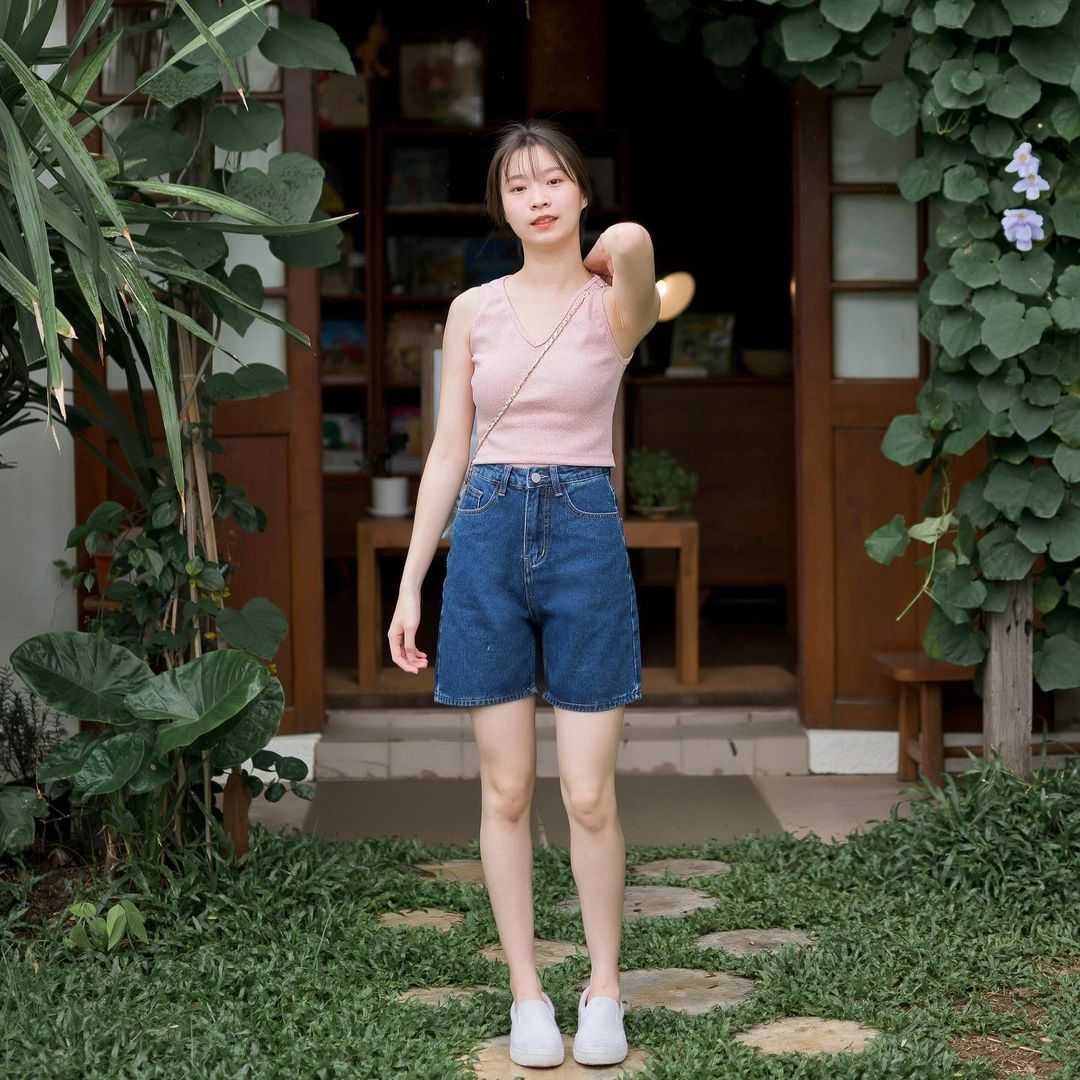 เสื้อครอปคอวี รุ่นViolet ผ้าร่องญี่ปุ่น #jsviolet