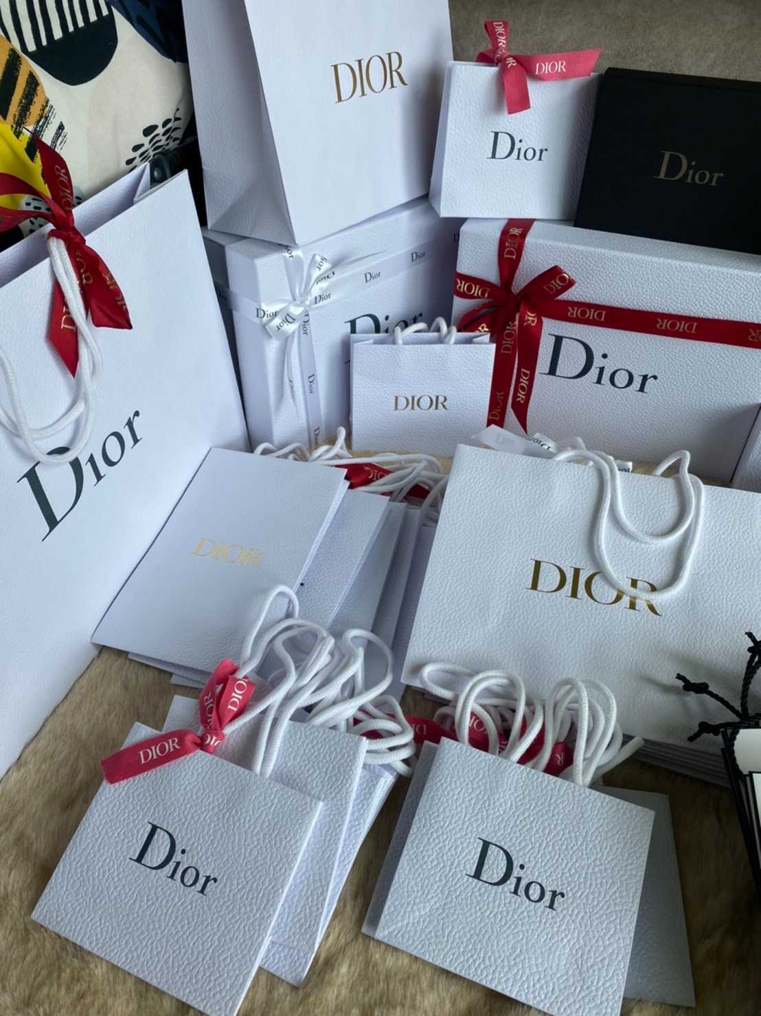 ถุงกระดาษ Dior