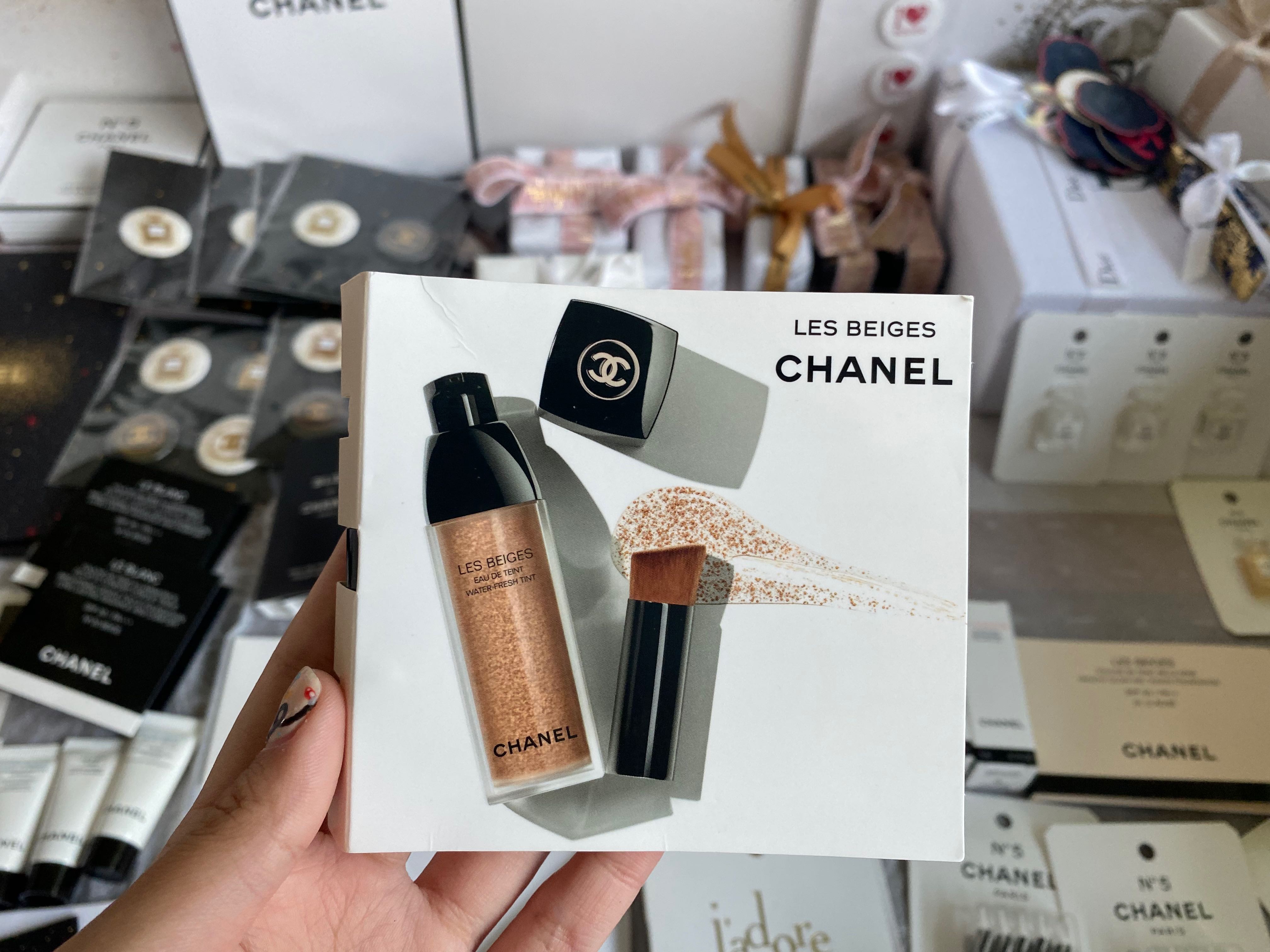 Tester Chanel les beiges รองพื้นพร้อมแปรง