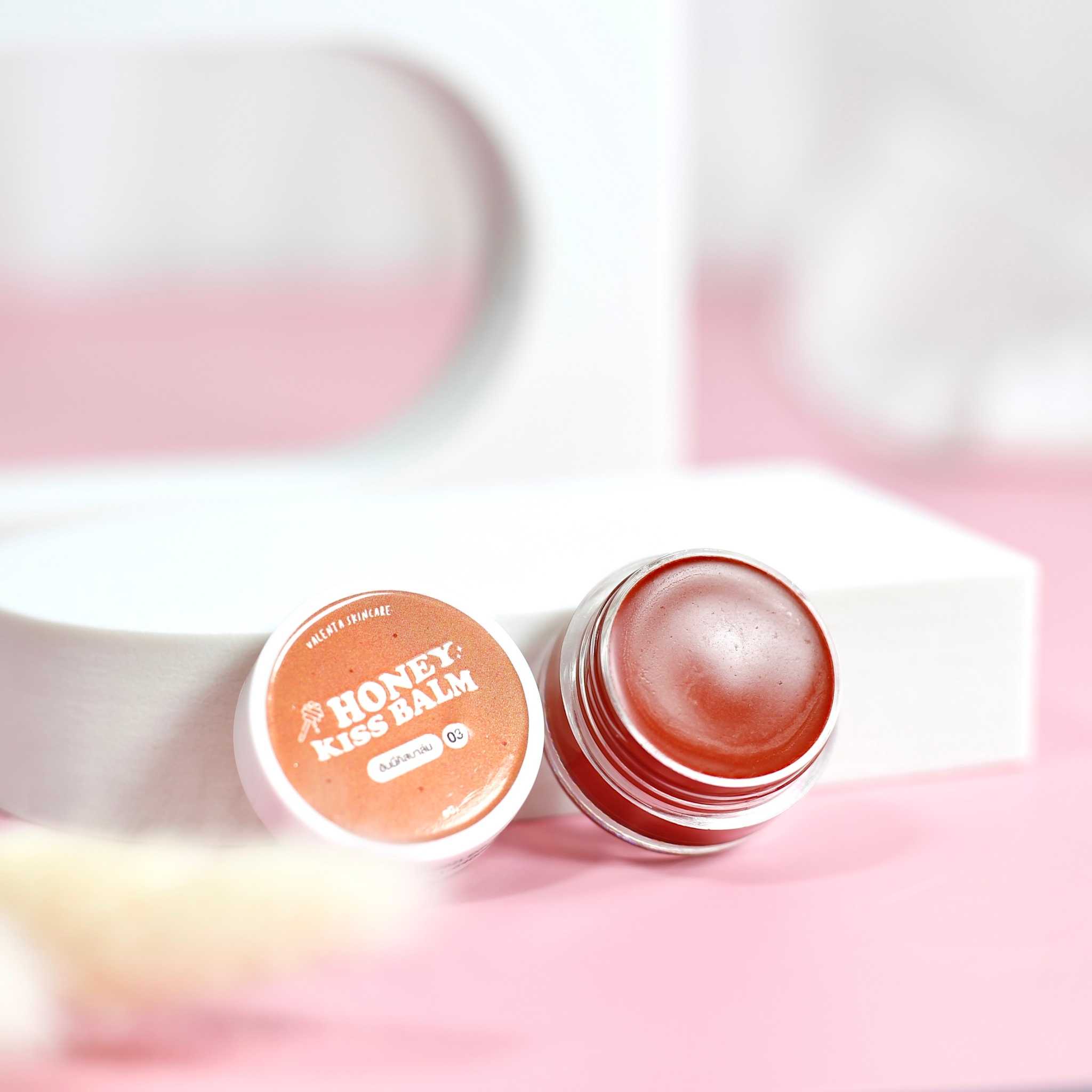 HONEY KISS BALM ลิปปาล์มฮันนี่คิส - เบอร์ 03 / Chocolate