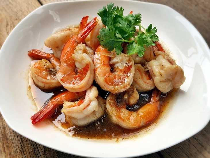 กุ้งทอดกระเทียม