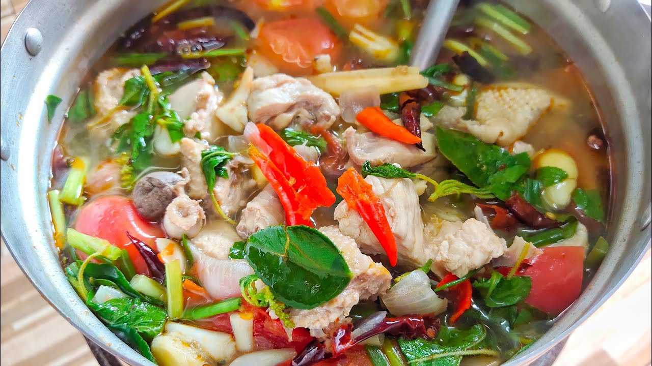 ต้มยำไก่บ้าน