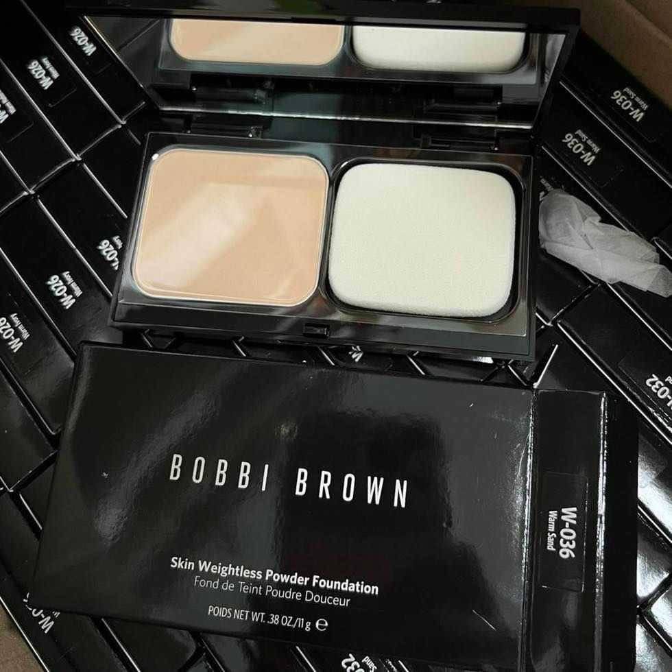 Bobbi Brown Skin Weightless Powder Foundation