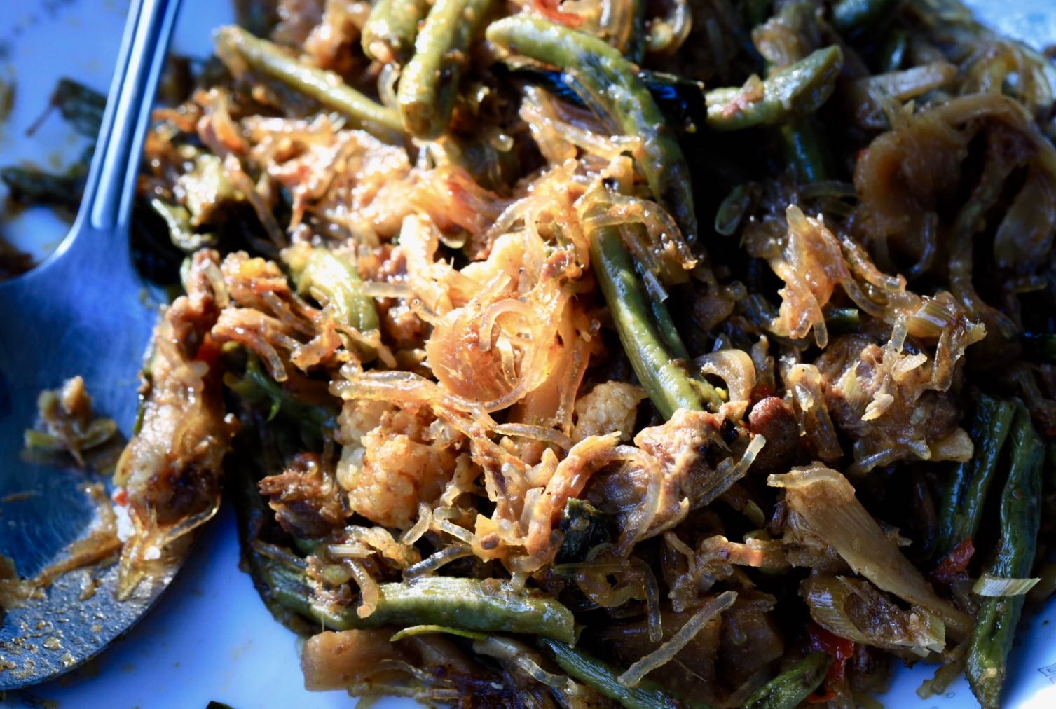 แกงโฮะหมู เลือกการจัดส่ง Nim Express แบบแช่แข็งเท่านั้น