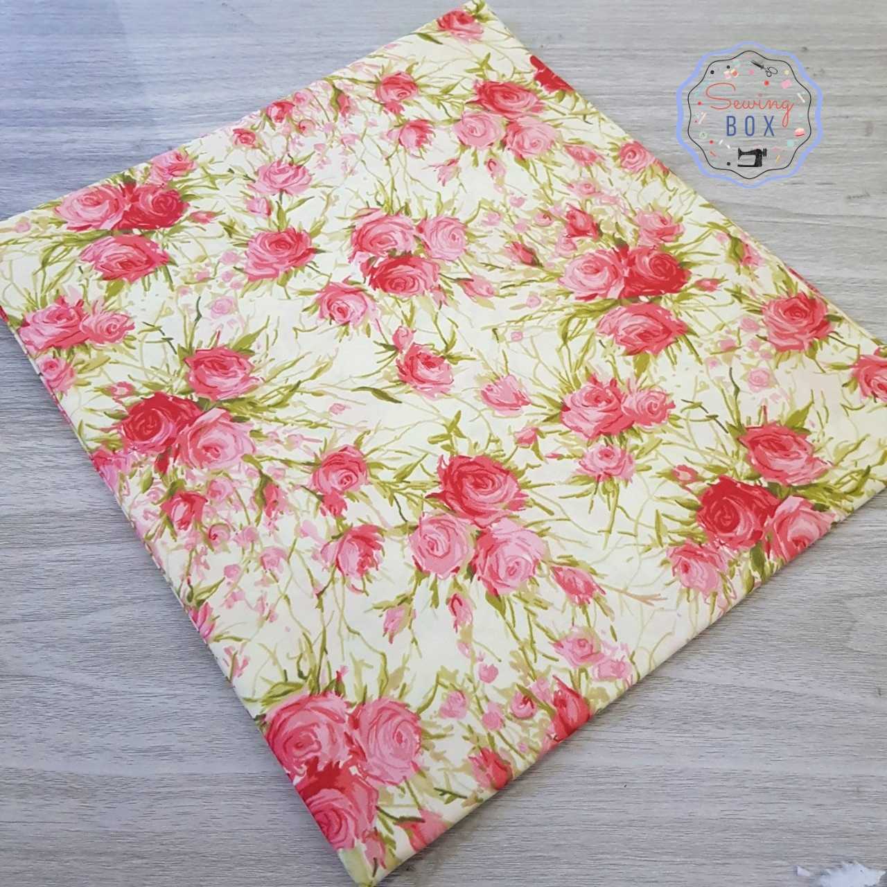ผ้าคอตตอน 100% ลายดอกไม้ (2 หลา)