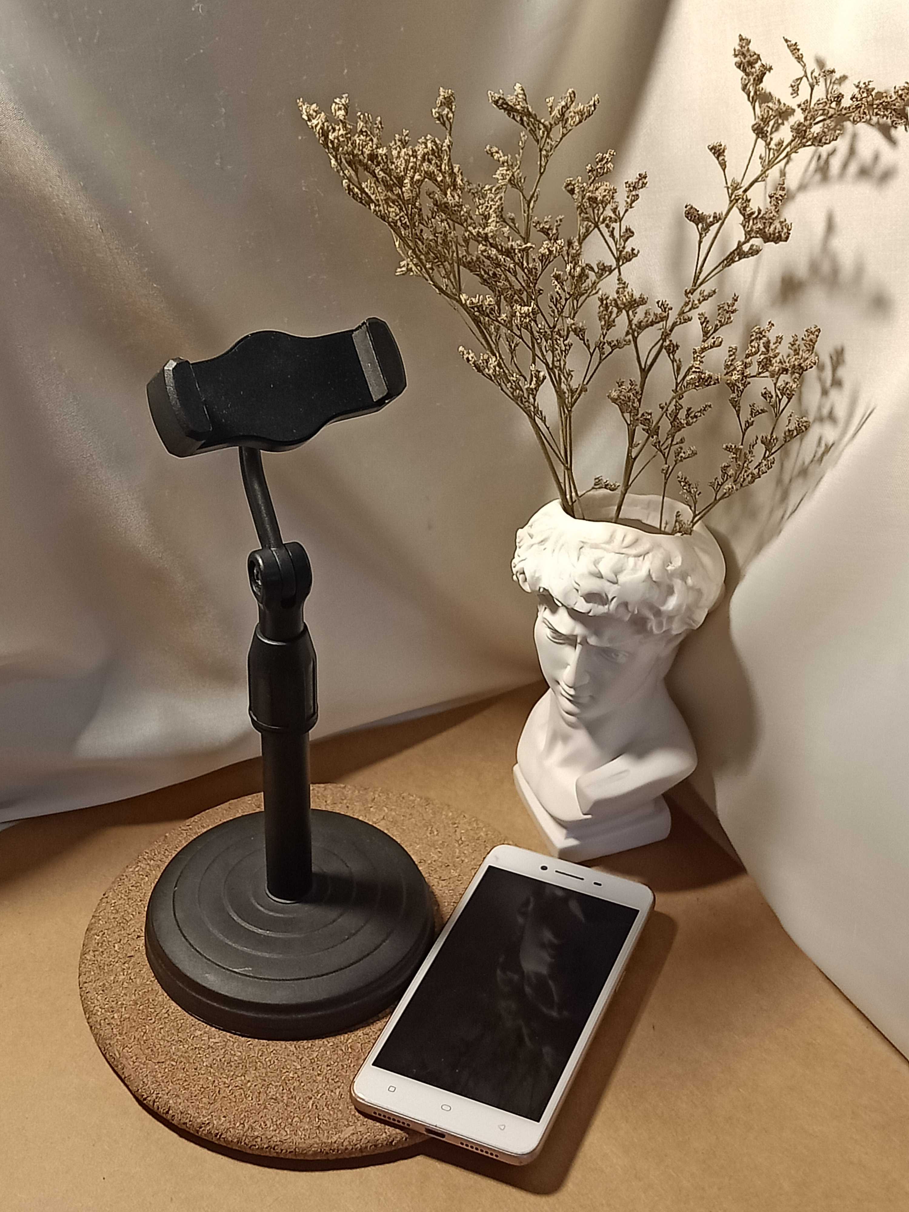 Phone holder— ขาตั้งมือถือ