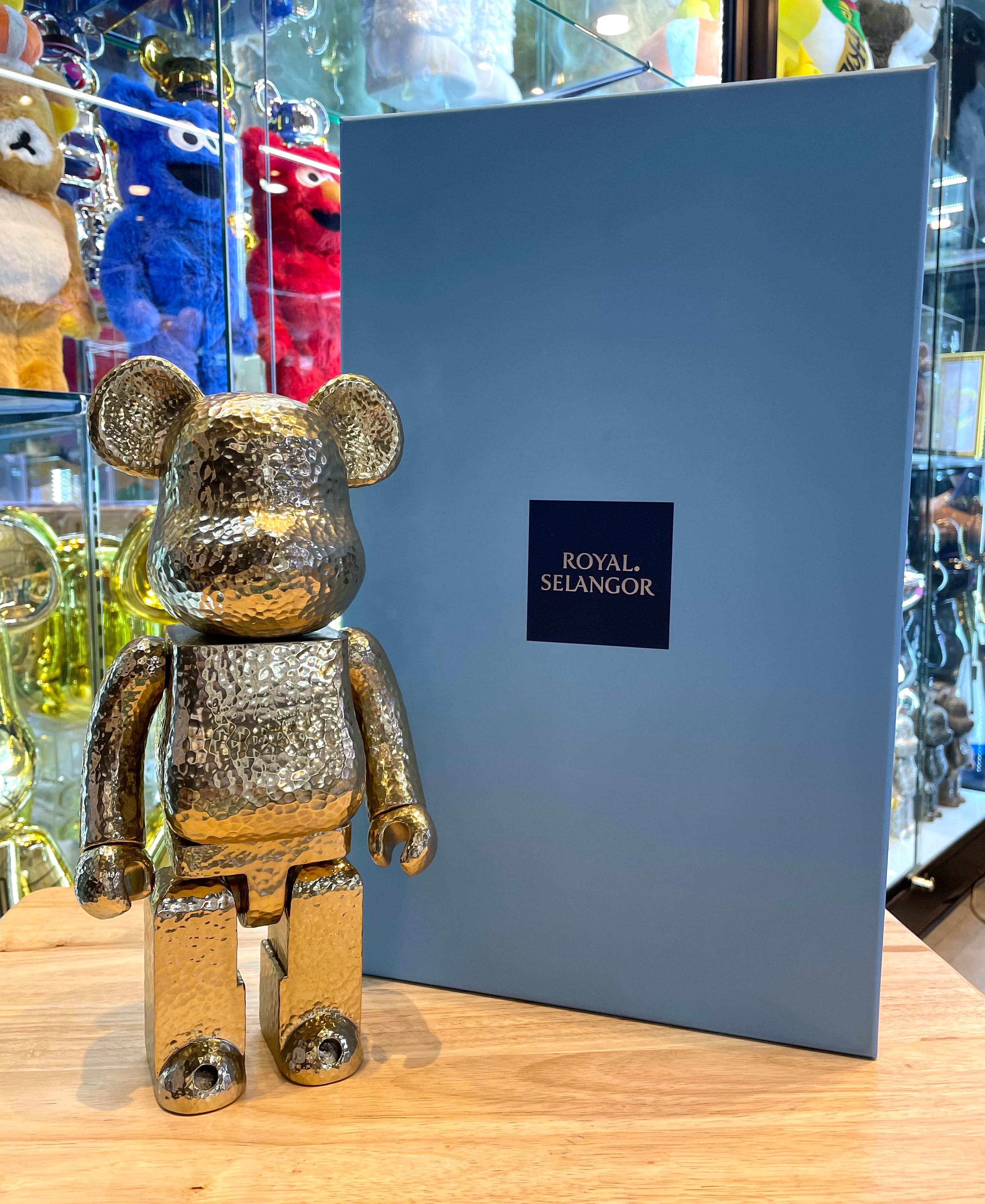 BE@RBRICK Bearbrick Medicom Toy PLUS ROYAL SELANGOR GOLD COLOR Ver. 400% Figur