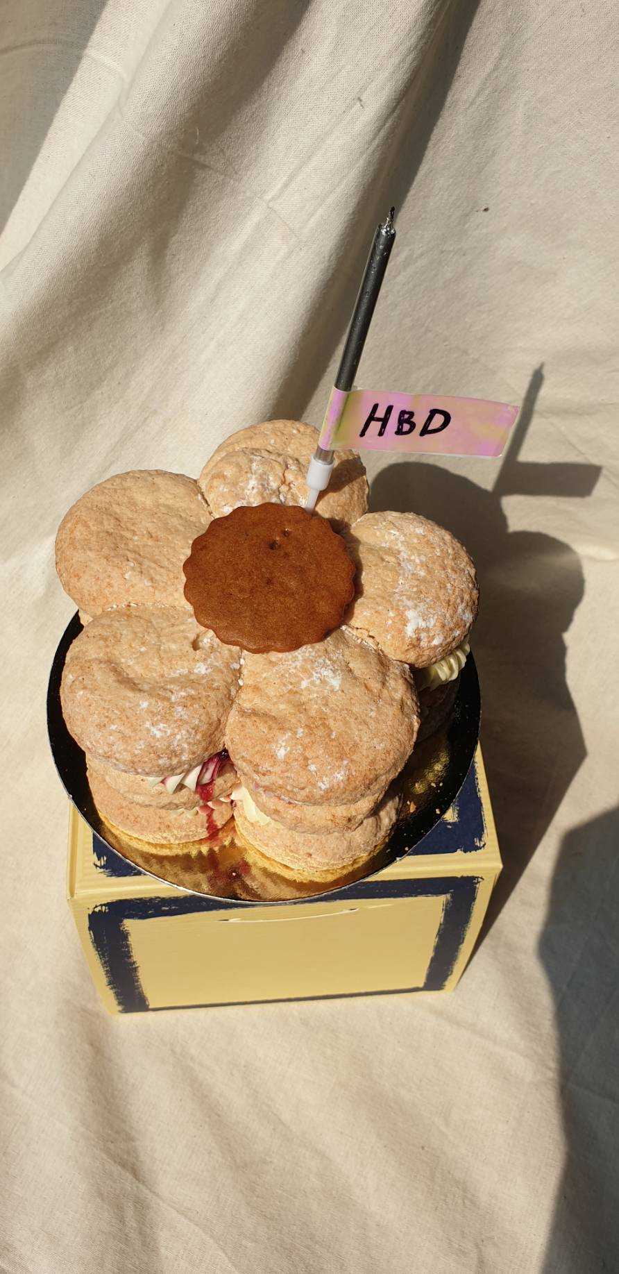 Dacquoise Birthday Raspberry Cream cheese (1/2 lb)