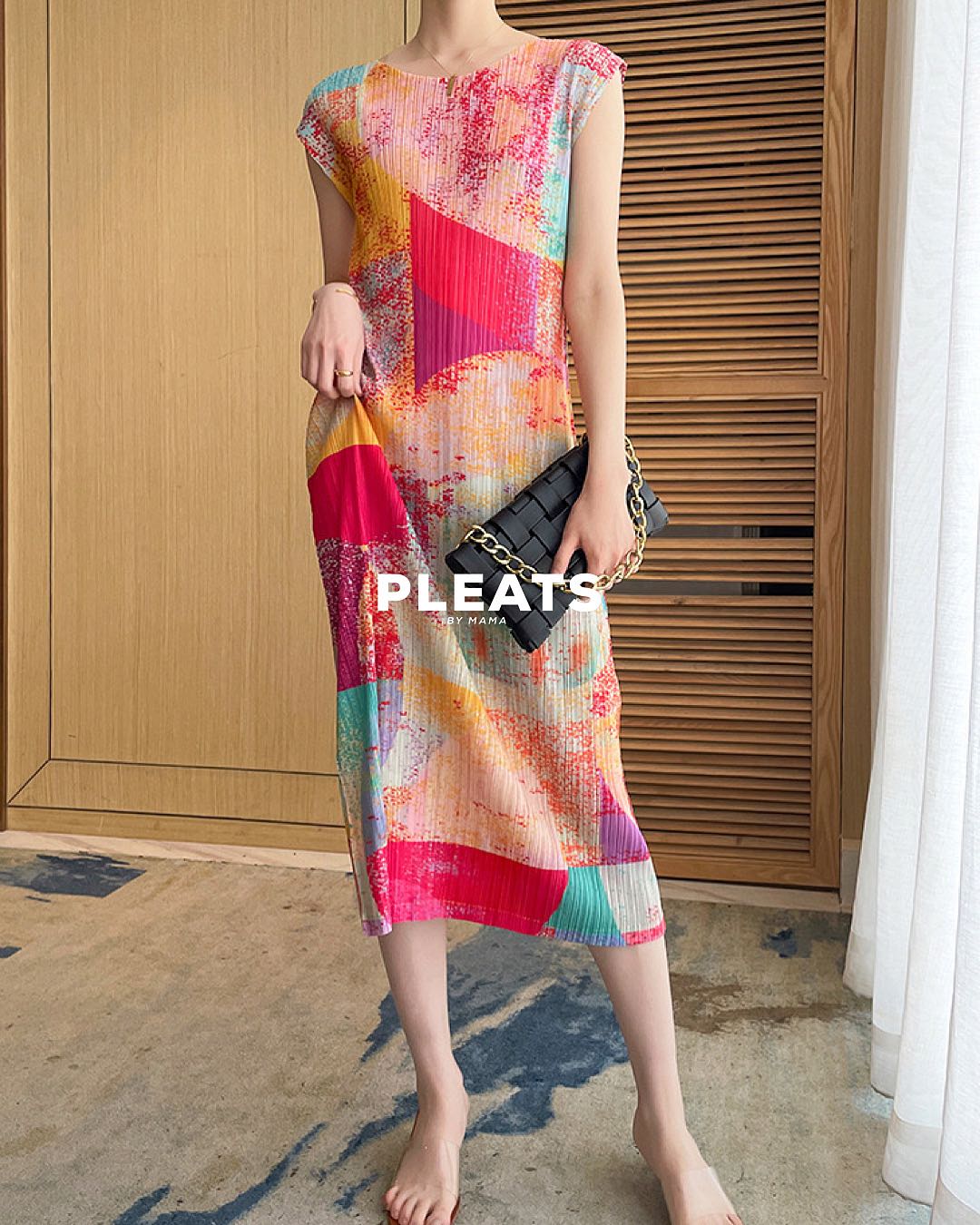 PLEATS DRESS - D028
