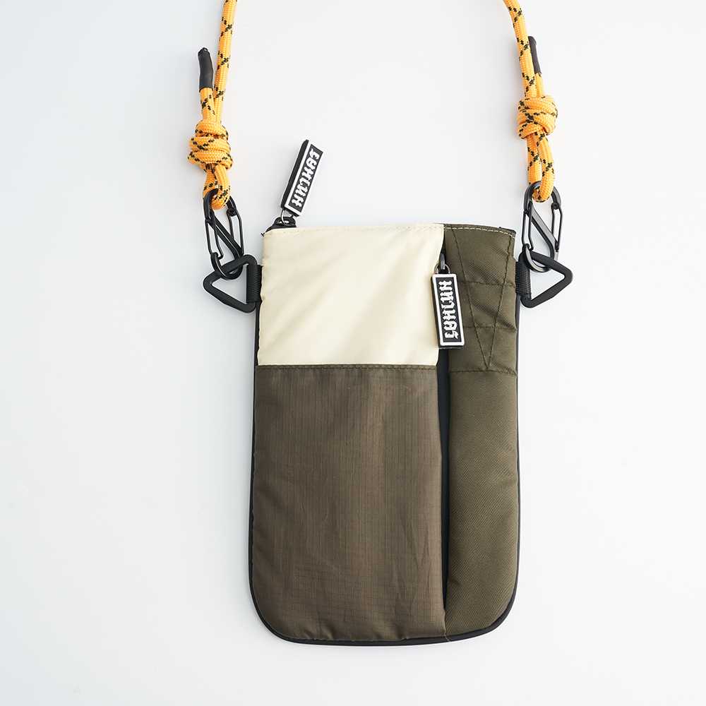 Mahanakhon Colour Block The Tetris Crossbody Bag - Olive (มหานคร กระเป๋าสะพายข้างขนาดเล็ก)