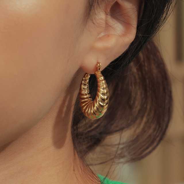 Vasilia Croissant Earring