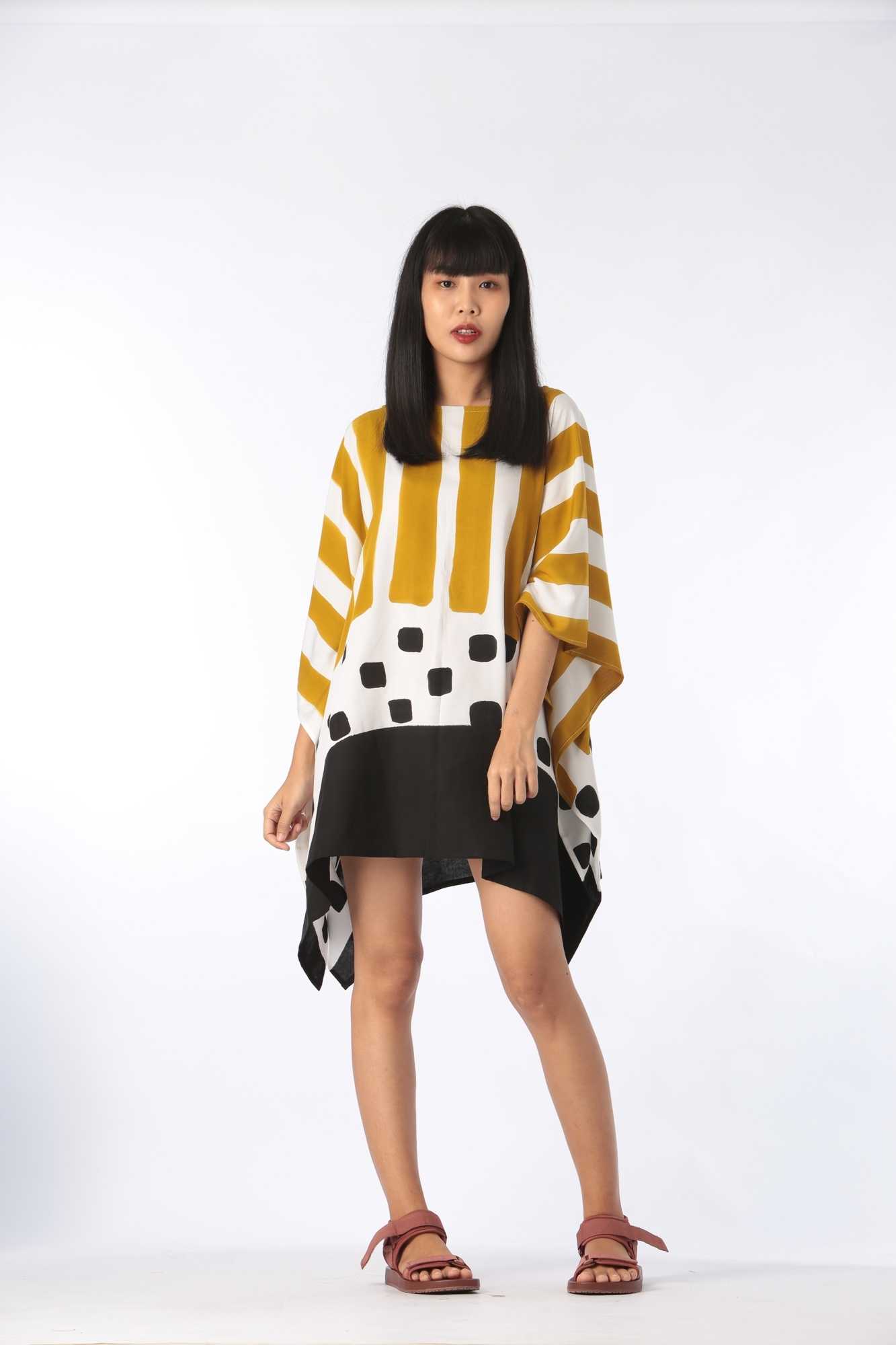(Pre-order) Poncho Cotton Rayon Blouse Hand Painted for Summer resort vacation Big Size