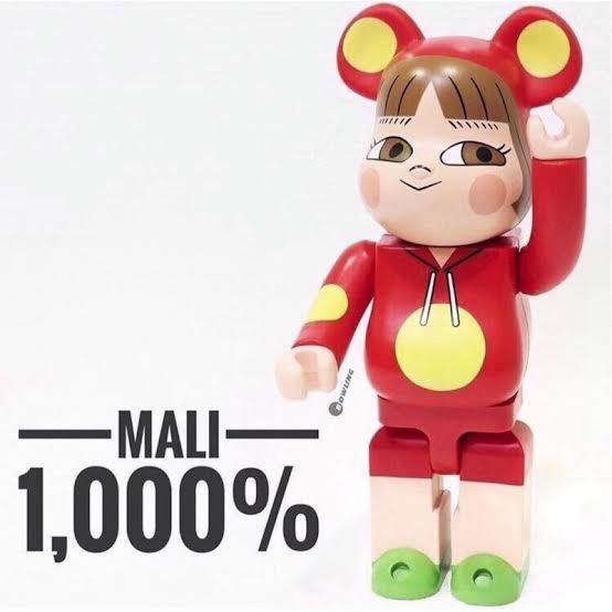 Bearbrick Mari Wonder Girl 1000%