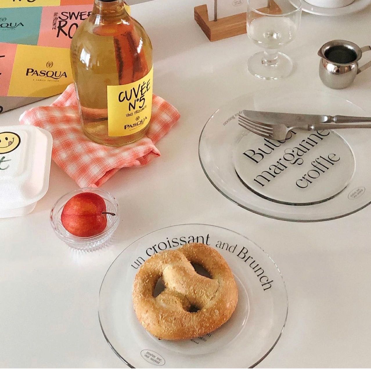 SALE_un croissant & butter margarine plate : จานใสพิมพ์ลาย19cm.