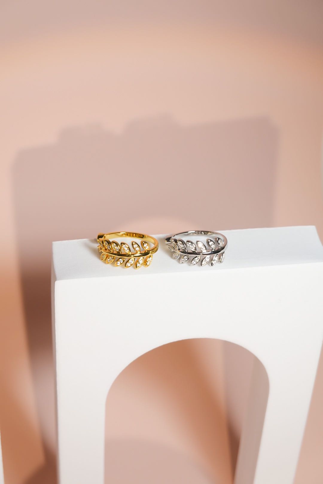 Olive leaf ring 