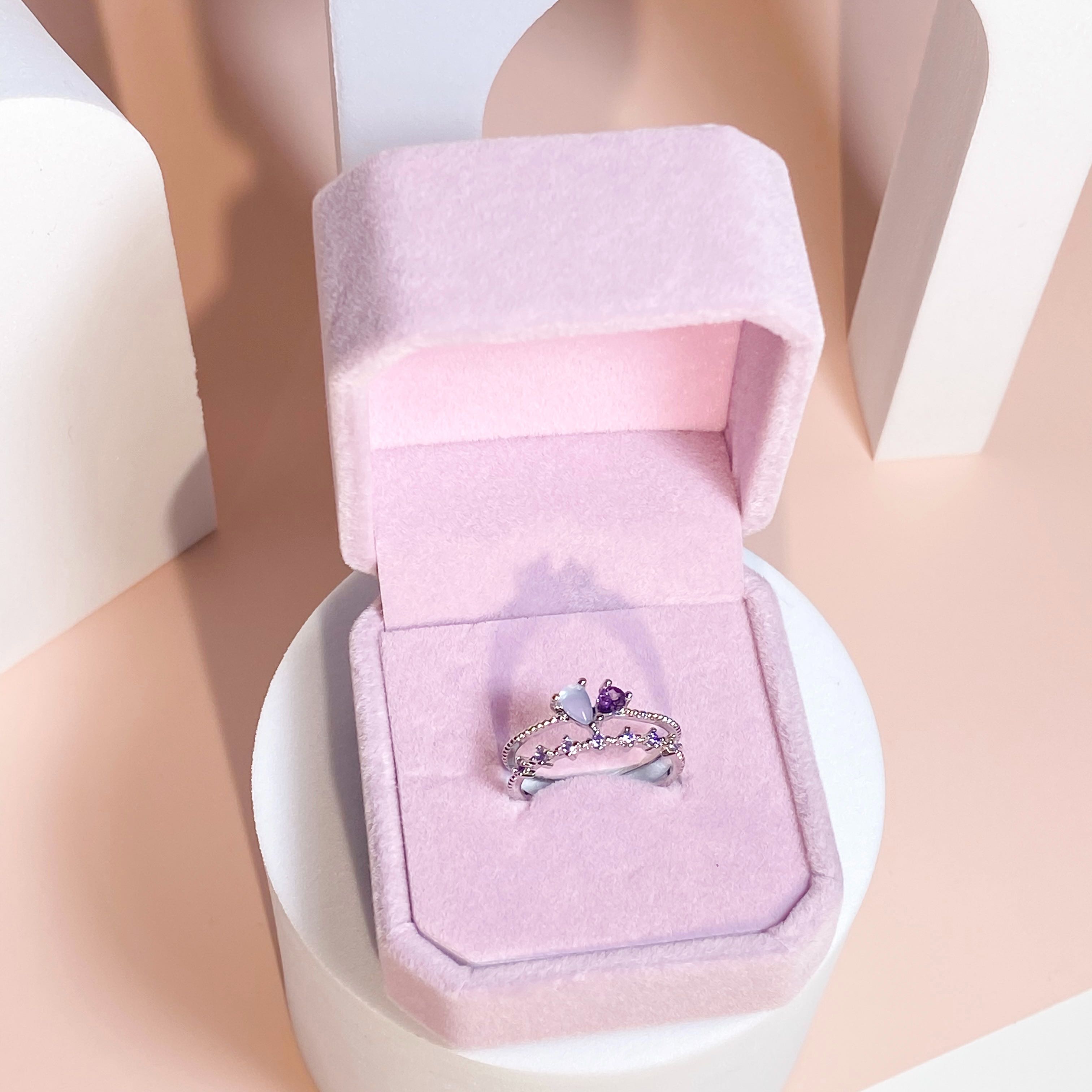 Silvy ring