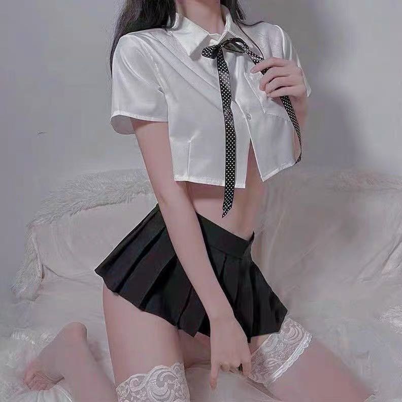 ชุดนักเรียน a1024