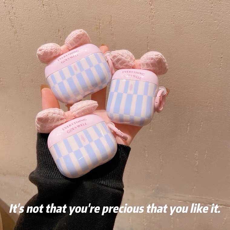 ♥ เคส Airpods : ตารางฟ้าเหลืองติดโบว์ ( พร้อมส่งรุ่น 1,2,3,PRO )