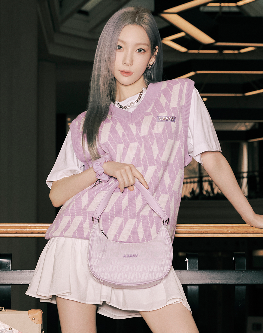 กระเป๋า Nerdy สะพายCross body NERDY X TEAYEON