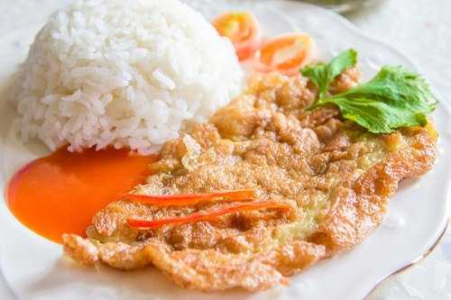 ข้าวไข่เจียวหมูสับ