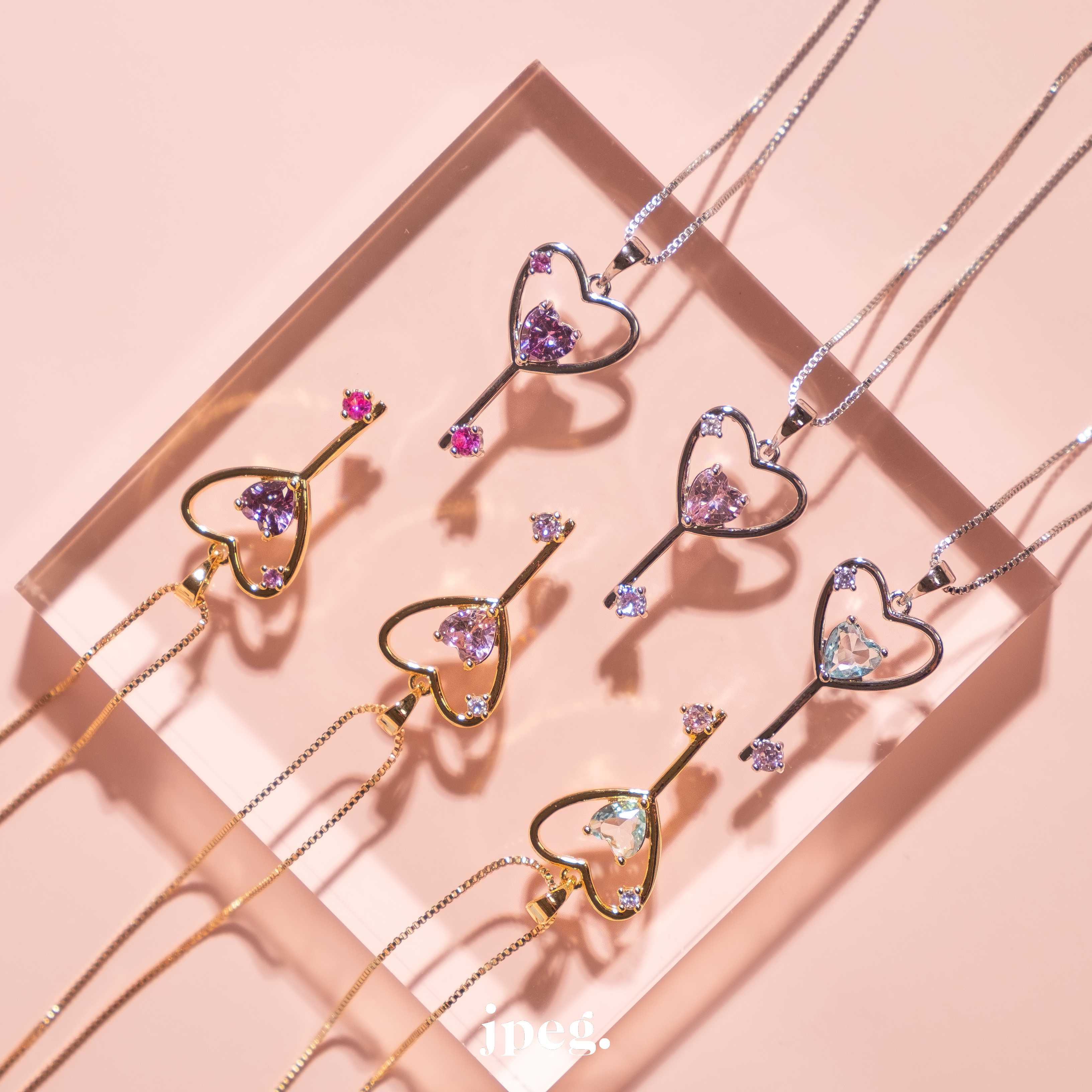 key heart necklace (brass)